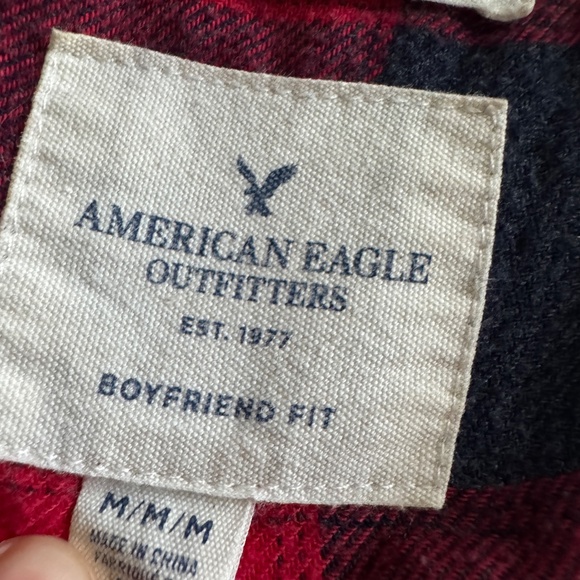 American Eagle “Ahh-Mazingly Soft” Red & Black Plaid Flannel – Size M - Picture 3 of 9